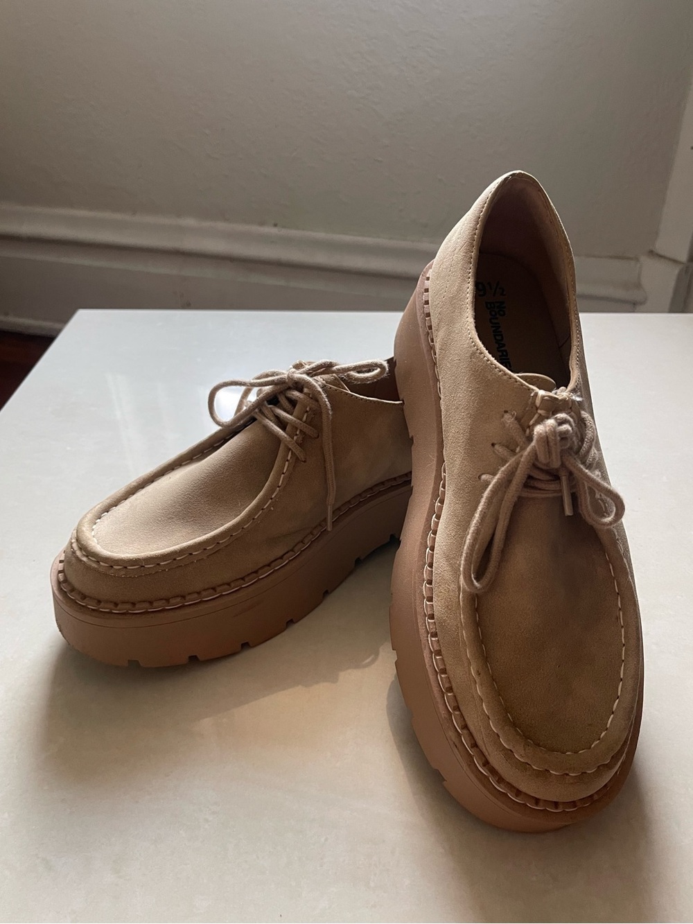 No Boundaries Women's Tan Lace-up Platforms Size 9.5